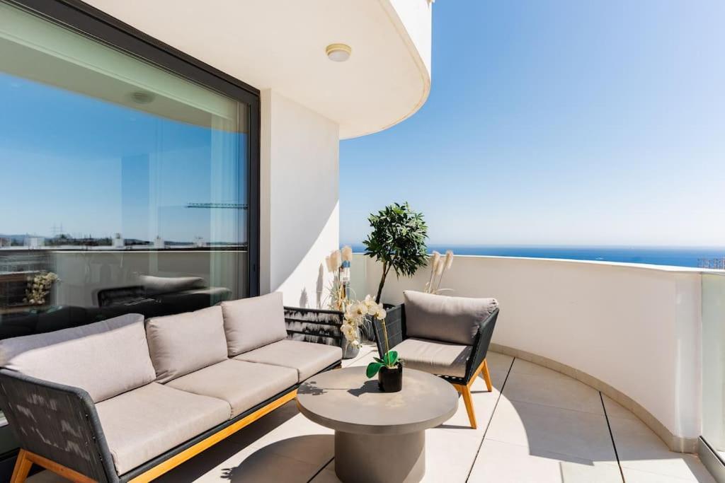 Luxury - Higueron West
